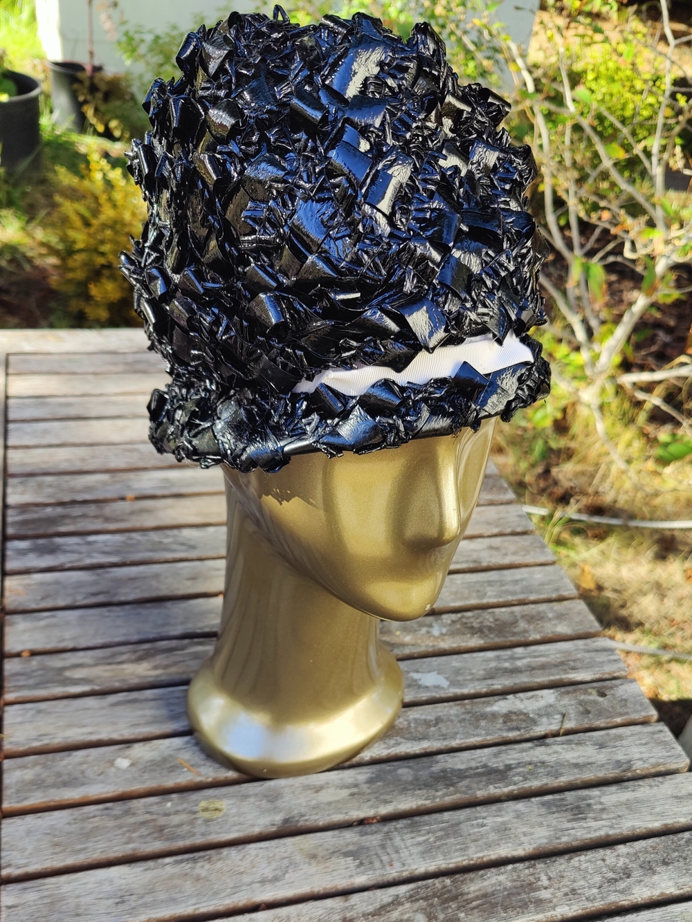 Mr John Elite Black Women's Vintage Raffia Cloche Hat -XS